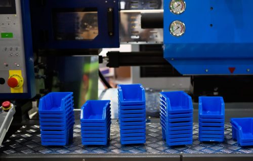 Plastic tray products from molding press machine